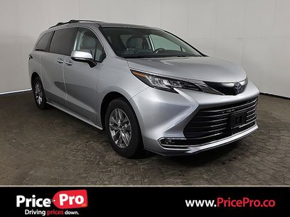 Used 2023 Toyota Sienna XLE