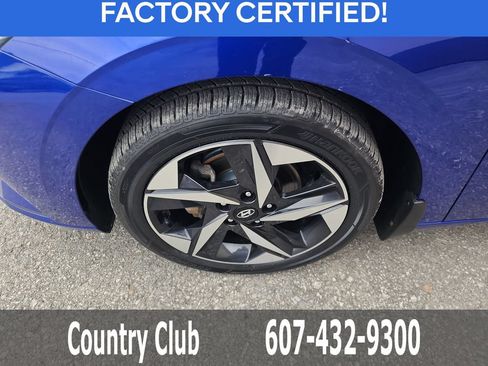 Certified 2023 Hyundai Elantra SEL w/ Convenience Package FWD image 30