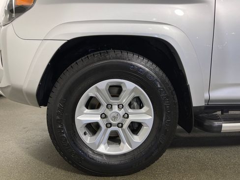 Certified 2022 Toyota 4Runner SR5 Premium w/ Moonroof Package RWD image 11