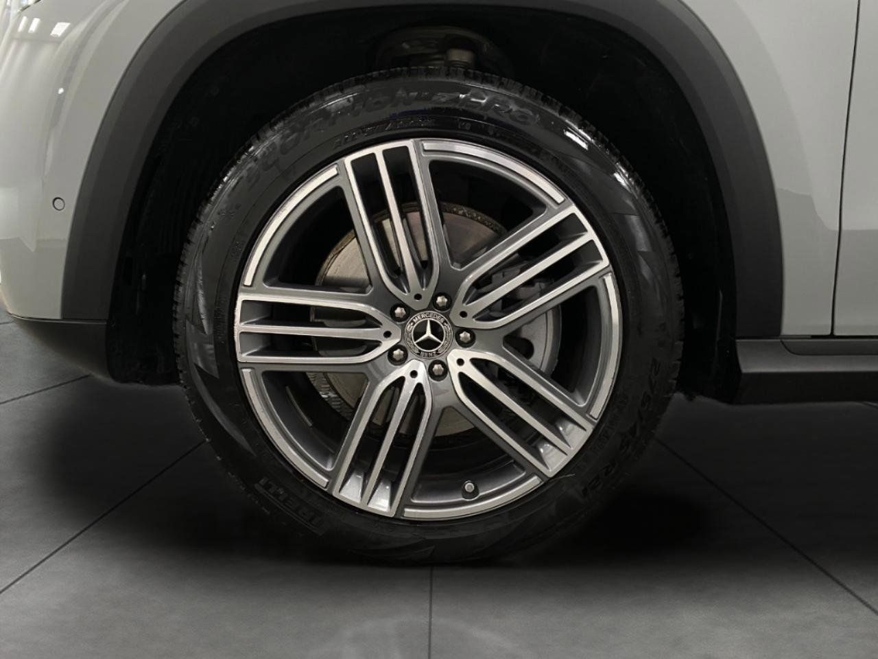 Certified 2026 Mercedes-Benz GLS 450 4MATIC image 49
