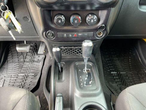 Used 2015 Jeep Wrangler Unlimited Sport w/ Quick Order Package 24S image 16