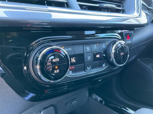 New 2026 Chevrolet Trax ACTIV w/ Sunroof Package image 25