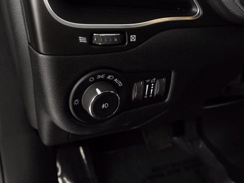 Certified 2021 Jeep Cherokee Trailhawk image 21