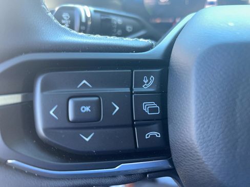 Used 2026 Jeep Cherokee Laredo AWD/4WD image 33
