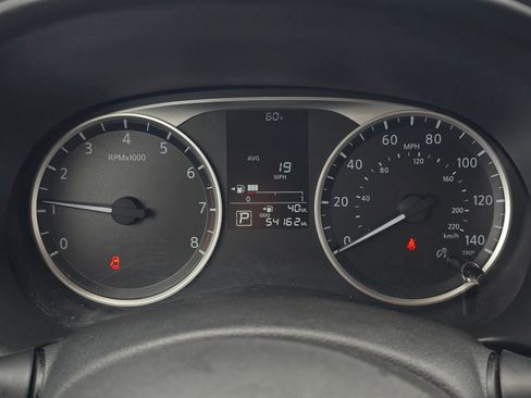 Used 2022 Nissan Kicks S FWD image 18