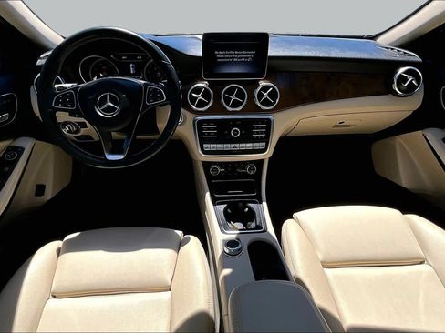 Certified 2019 Mercedes-Benz GLA 250 4MATIC image 16