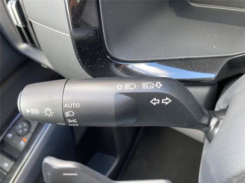 New 2026 Nissan Pathfinder SL image 24