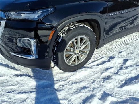 Used 2023 Chevrolet Traverse LT image 4