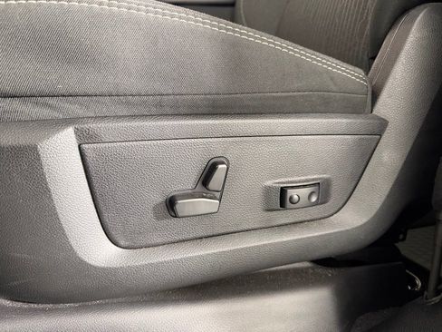 Used 2024 RAM 2500 Big Horn w/ Night Edition image 24