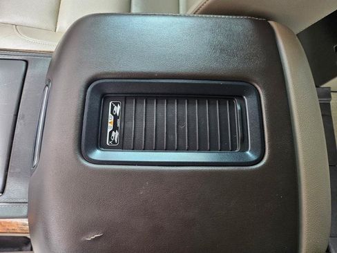 Used 2019 Chevrolet Tahoe Premier AWD/4WD image 58