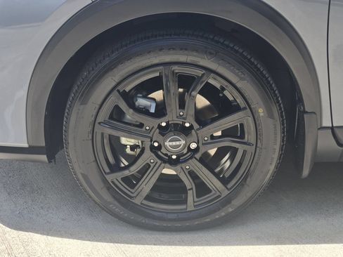 Used 2024 Nissan Kicks SR FWD image 12