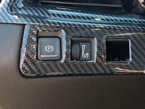 Used 2021 Cadillac XT5 Premium Luxury image 22