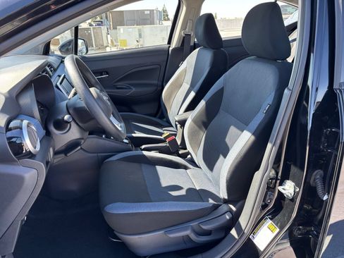 Used 2025 Nissan Versa SV FWD image 21