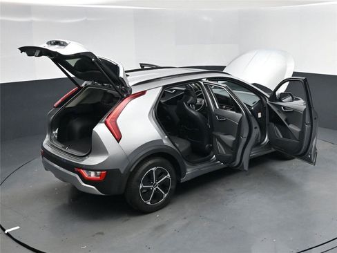 New 2026 Kia Niro EX image 36