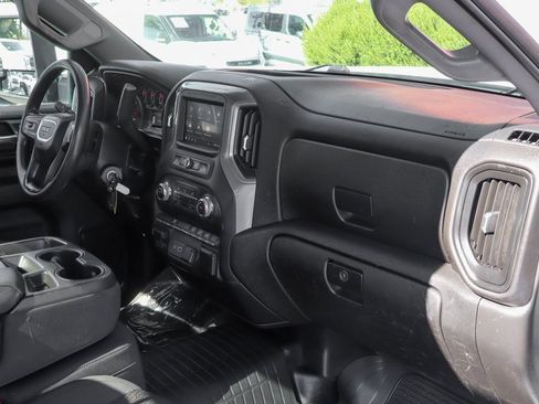 Used 2022 GMC Sierra 3500 Pro w/ Convenience Package image 34