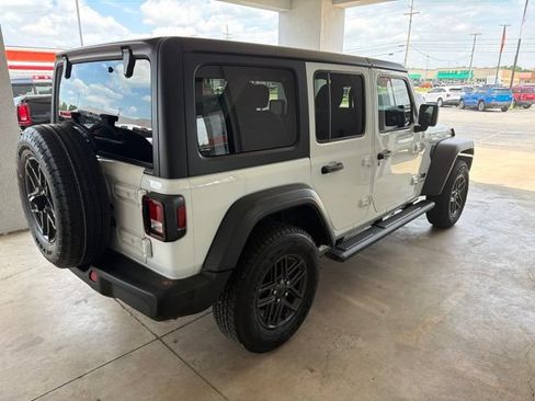 Used 2024 Jeep Wrangler Unlimited Sport AWD/4WD image 6