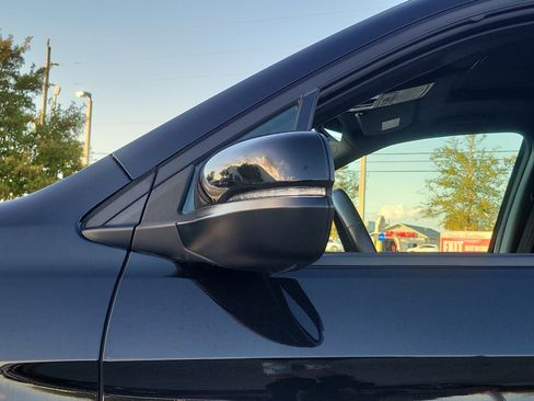 Used 2023 Honda Passport EX-L image 9