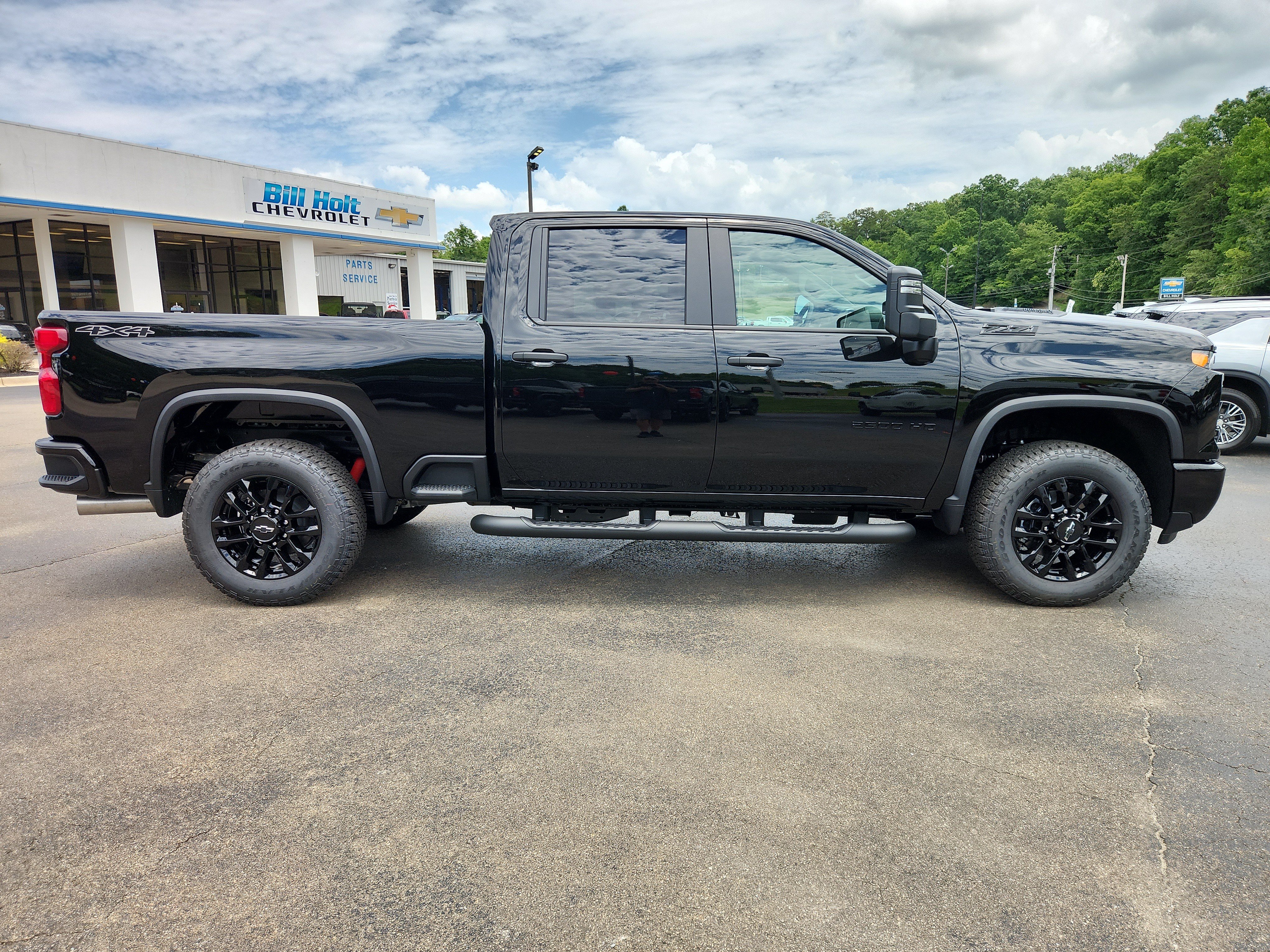 New 2026 Chevrolet Silverado 2500 Custom w/ Custom Value Package AWD/4WD image 2