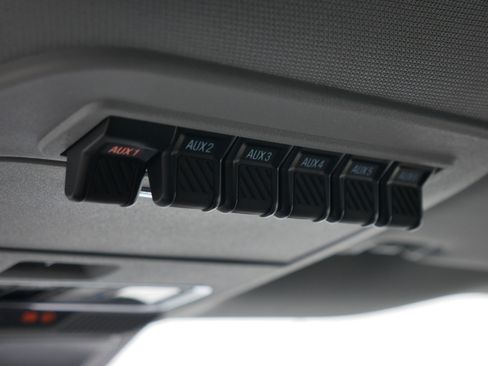 New 2025 Ford F350 Lariat w/ Lariat Ultimate Package image 12