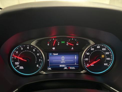 Used 2020 Chevrolet Equinox LT image 36