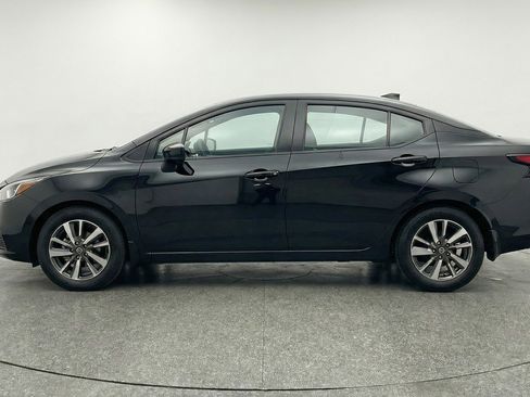 Used 2025 Nissan Versa SV FWD image 5