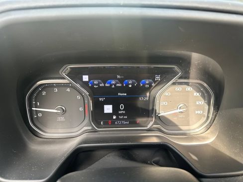 Used 2021 GMC Yukon XL AT4 w/ Rear Media and Nav Package AWD/4WD image 7