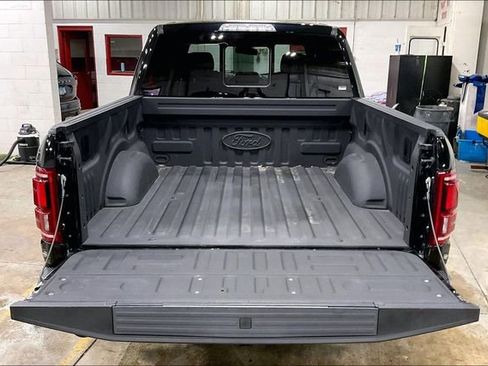 Used 2018 Ford F150 Raptor w/ Equipment Group 802A Luxury image 18