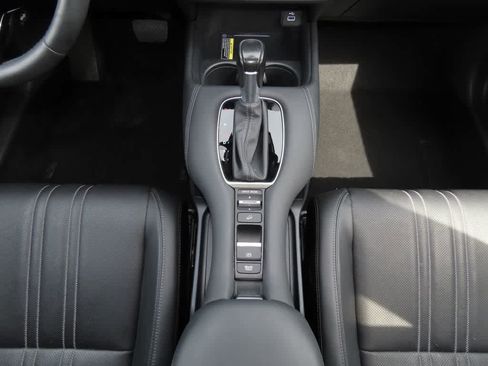 Certified 2024 Honda HR-V EX-L image 22