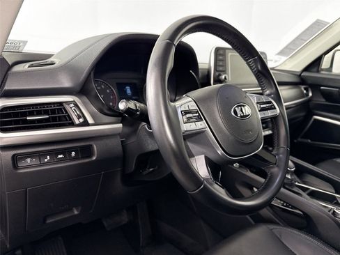 Used 2020 Kia Telluride S w/ S 8 Passenger Seating Package image 4
