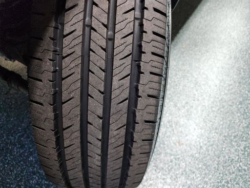 Used 2024 RAM 3500 Tradesman w/ Towing Technology Group AWD/4WD image 13