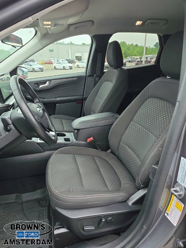 Used 2023 Ford Escape Active w/ Tech Pack #2 AWD/4WD image 14