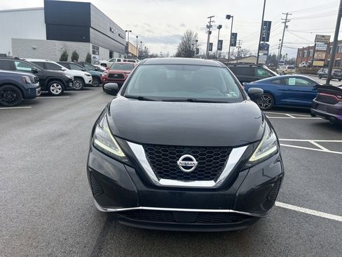 Used 2019 Nissan Murano S image 2