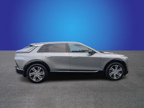 Certified 2024 Cadillac Lyriq Tech w/ Driver Assist Package RWD image 6