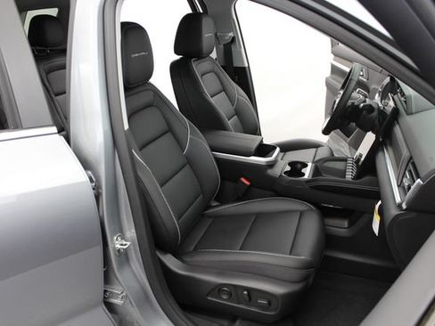 New 2026 GMC Terrain Denali AWD/4WD image 21