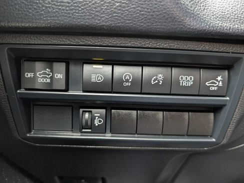 Used 2024 Toyota Tundra SR5 w/ SR5 Convenience Package AWD/4WD image 22