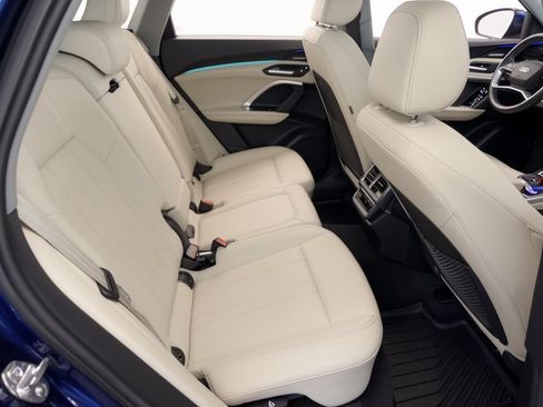 Certified 2025 Audi Q5 Premium w/ Premium Plus AWD/4WD image 29