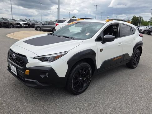 Used 2024 Subaru Crosstrek 2.5i Wilderness w/ Crosstrek Mirror Package AWD/4WD image 3