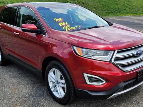 Used 2018 Ford Edge SEL w/ Equipment Group 201A AWD/4WD image 2