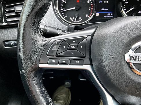 Used 2022 Nissan Rogue Sport SV image 22