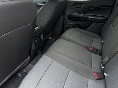 Certified 2024 Chevrolet Colorado Trail Boss w/ Technology Package image 11