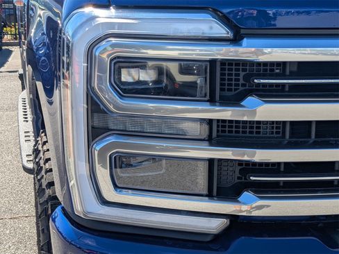 New 2026 Ford F250 Platinum w/ Platinum Plus Package image 9