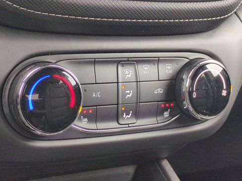 Used 2023 Chevrolet TrailBlazer ACTIV image 32