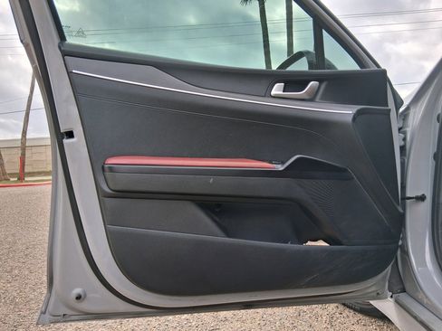 Used 2022 Kia K5 GT-Line w/ GT-Line FWD Premium Package image 9