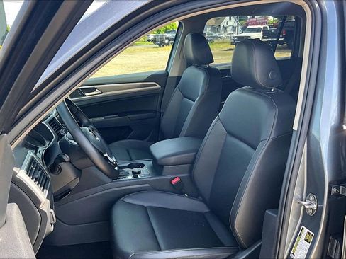 Used 2019 Volkswagen Atlas SE w/ Towing Package AWD/4WD image 9