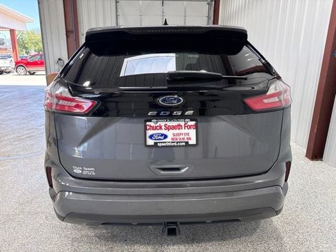 Used 2024 Ford Edge ST-Line w/ Class II Trailer Tow Package AWD/4WD image 8