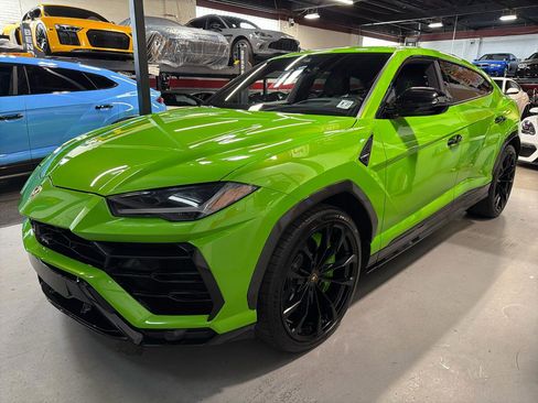 Used 2022 Lamborghini Urus image 9