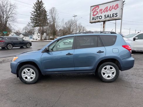 Used 2012 Toyota RAV4 4WD w/ Value Pkg image 2