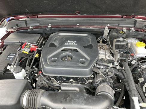 Used 2021 Jeep Wrangler Sahara image 25