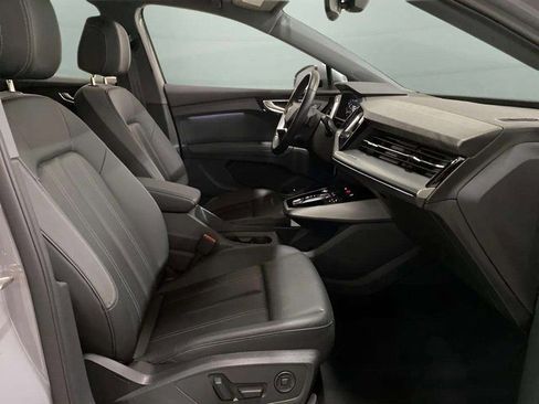 Used 2024 Audi Q4 e-tron Premium w/ Convenience Package image 23