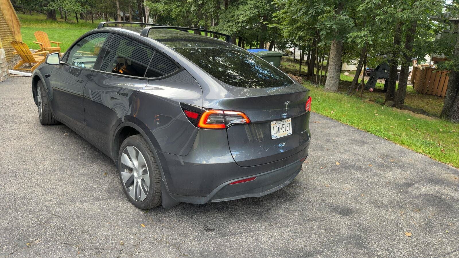 Used 2023 Tesla Model Y Long Range AWD/4WD image 4